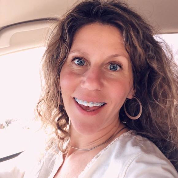 Meet your Posher, Hannah - Picture 1 of 1